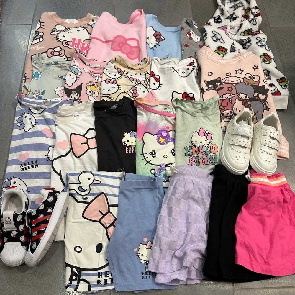 Hello Kitty 5t 5/6 Bundle 23 pieces, Sweatshirts T Shirts Shoes Skort Shorts